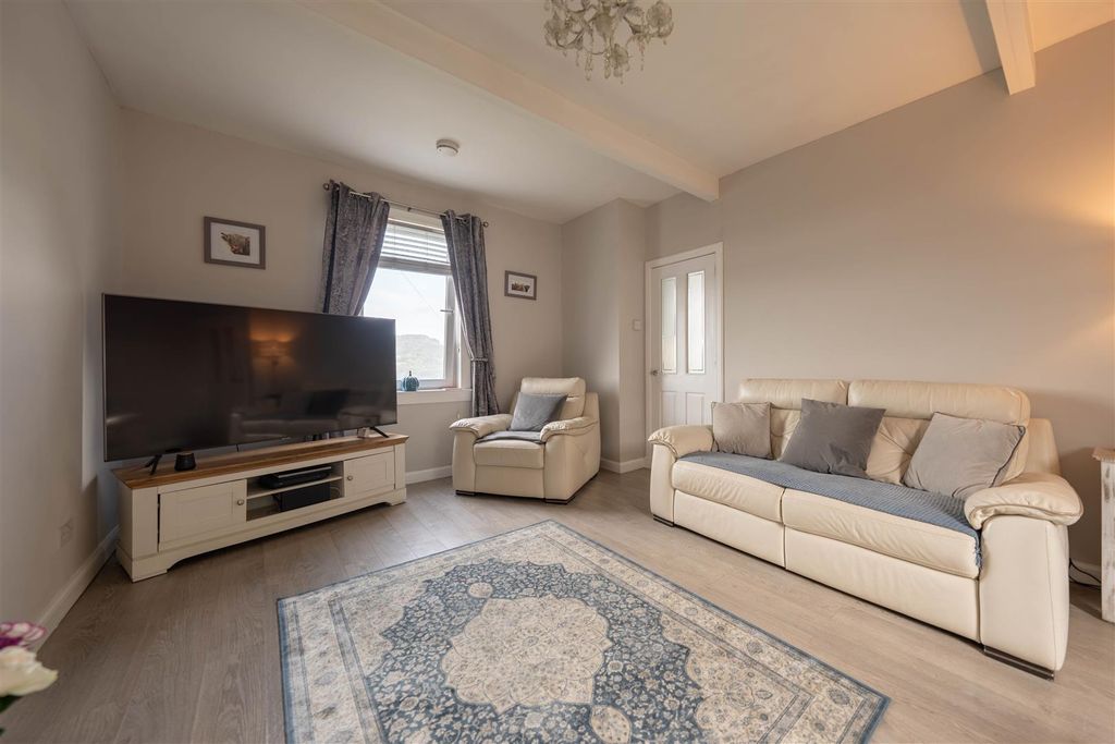 Property photo 3 of 30 Dsc04392-Hdr.Jpg