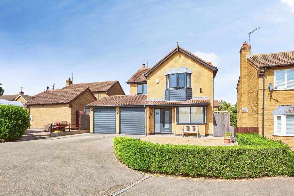 Property photo 1 of 17