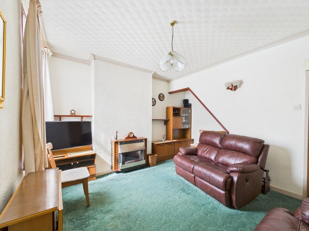 Property photo 3 of 21 Cam01530G0-Pr0254-Still006.Jpg