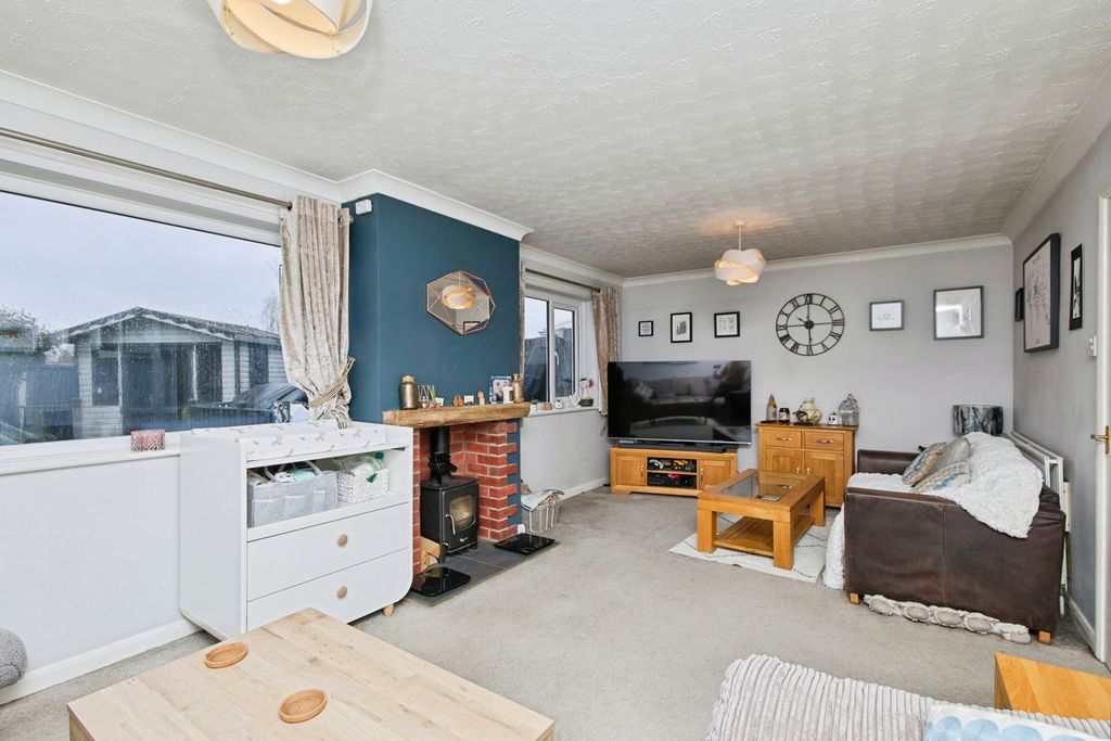 Property photo 2 of 27 Pbox-Img.Jpg