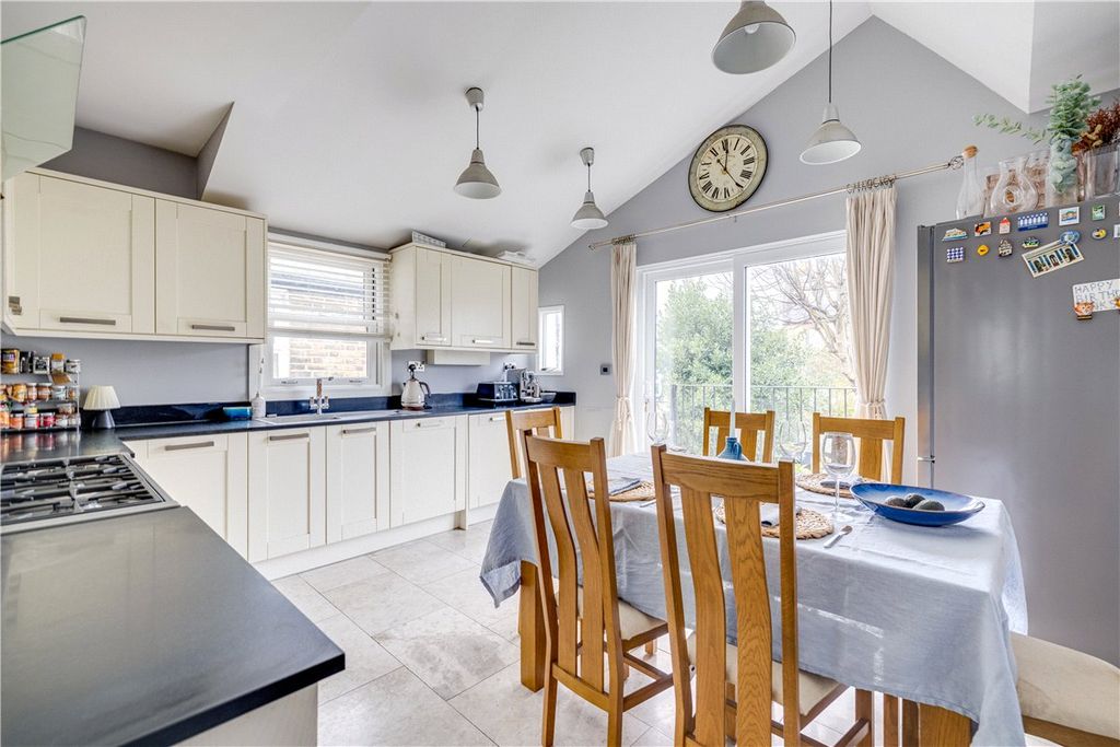 Property photo 1 of 13 Picture No. 08