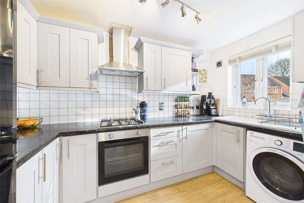 Property photo 2 of 10 Picture No. 21