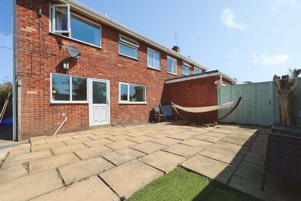 Property photo 3 of 16 5305294