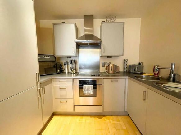 Property photo 2 of 11