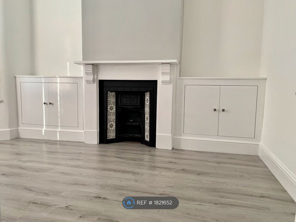 Property photo 3 of 28 Main Reception Room