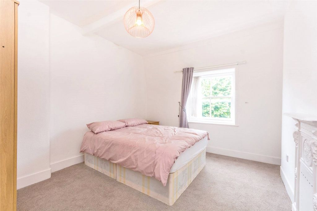 Property photo 1 of 9 Picture No. 06