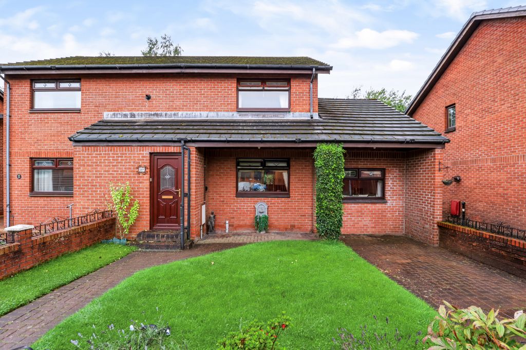 Property photo 1 of 32