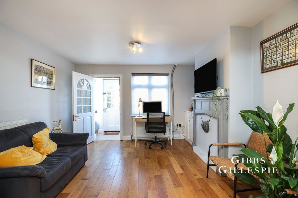 Property photo 3 of 14 Picture No. 02
