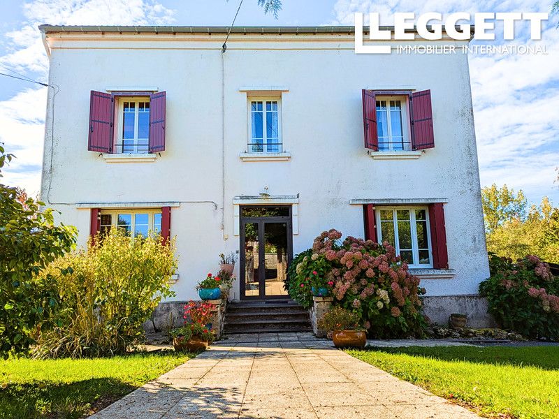 Property photo 1 of 10