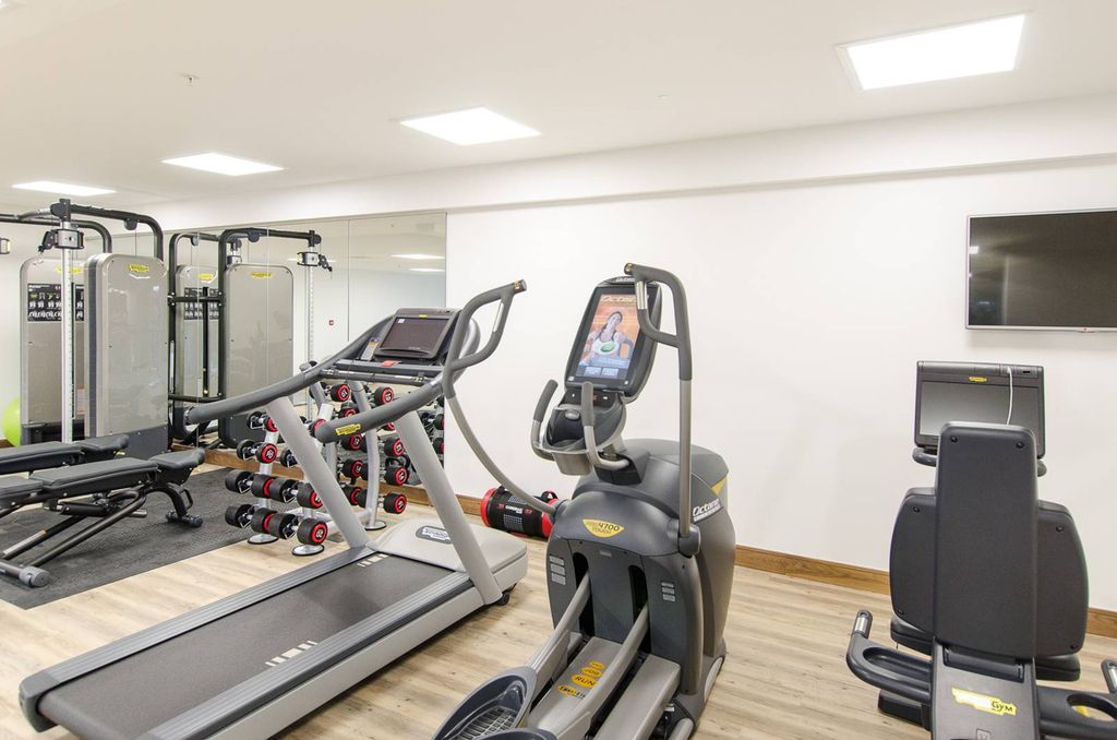 Property photo 2 of 18