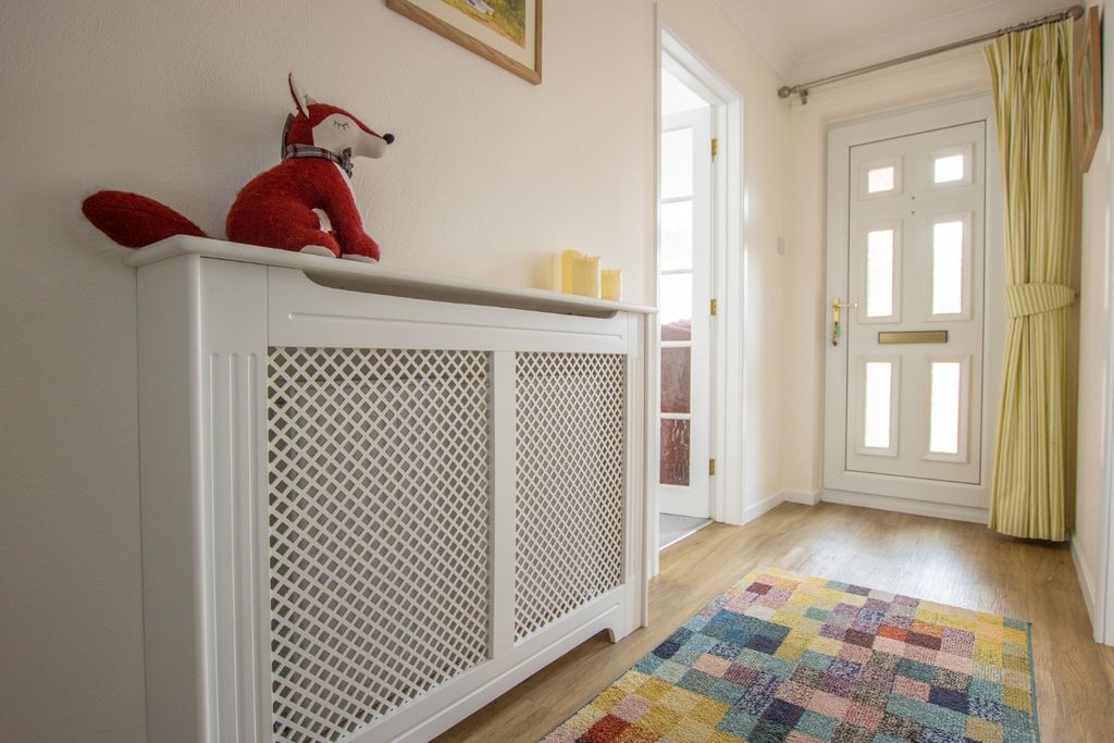 Property photo 2 of 18 3935114