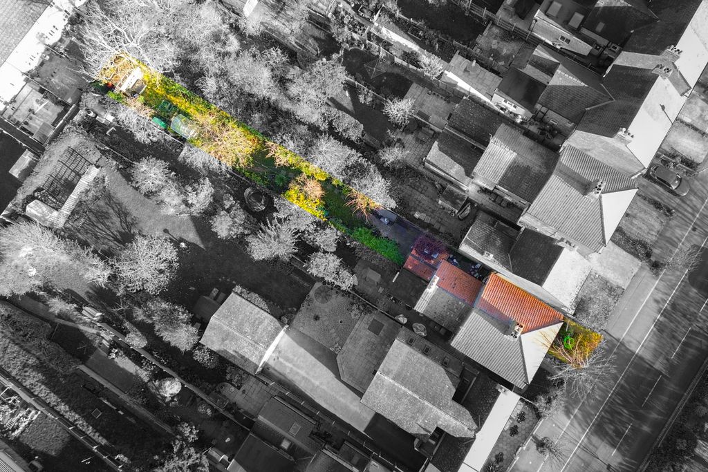 Property photo 1 of 18 35, Fulbourn Road, Cambridge, Drone.Jpg