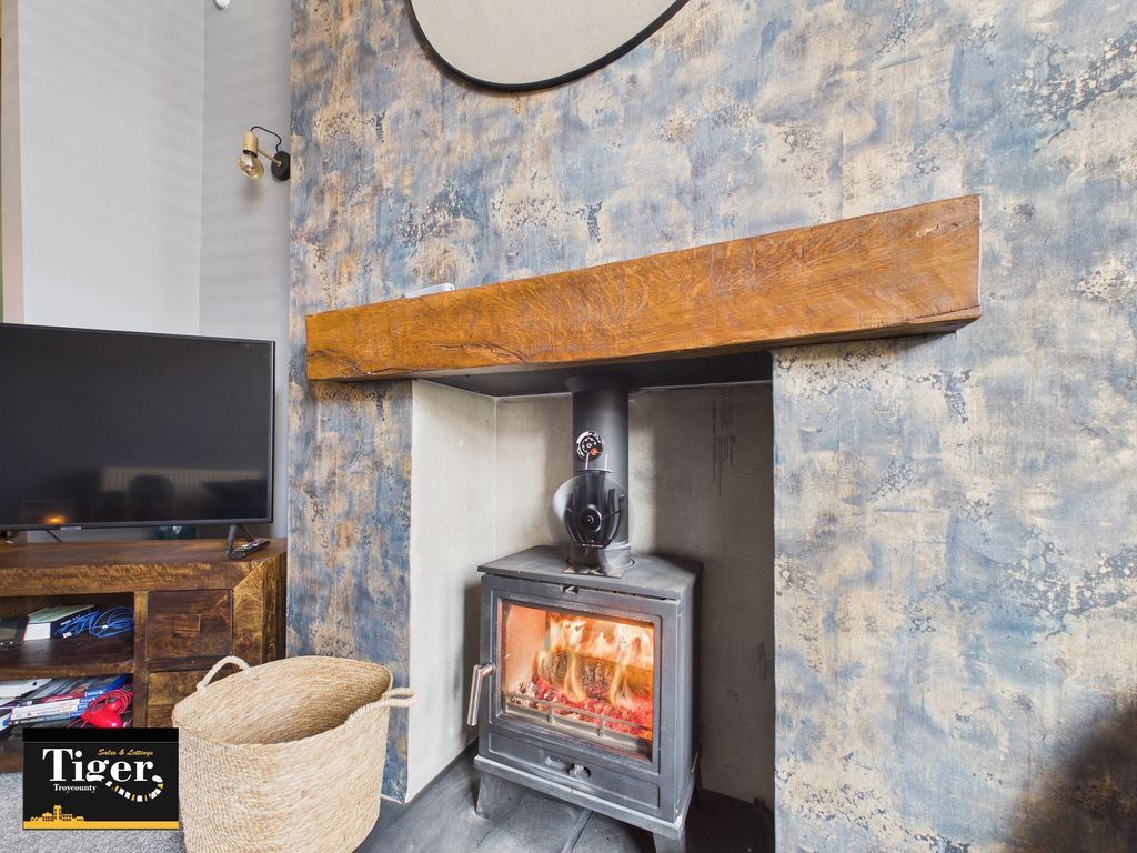 Property photo 3 of 18