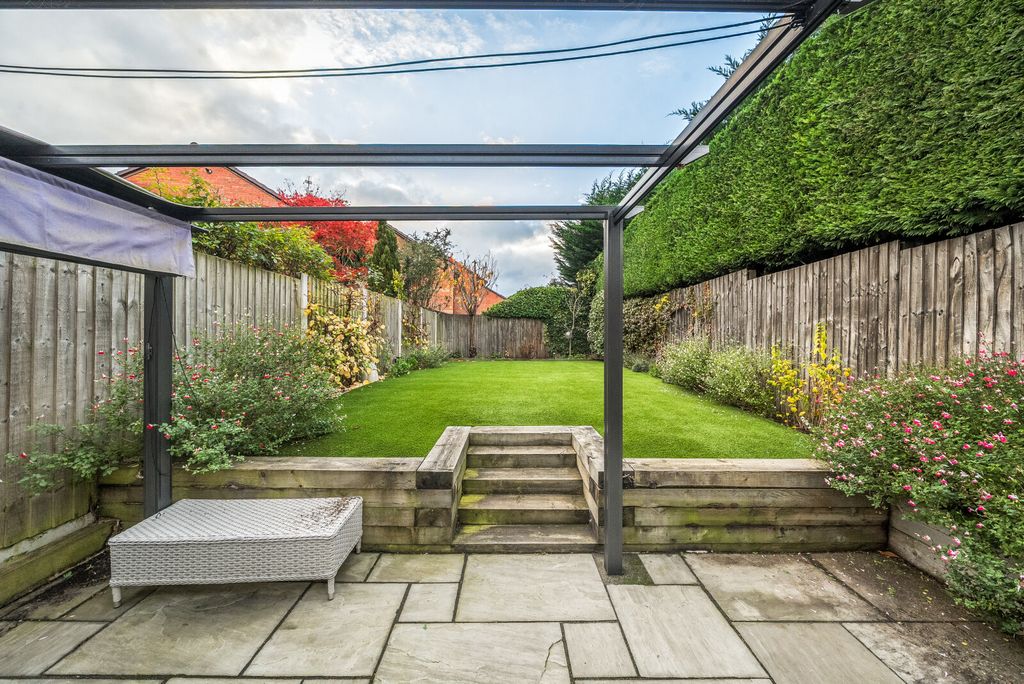 Property photo 3 of 13 Private Garden