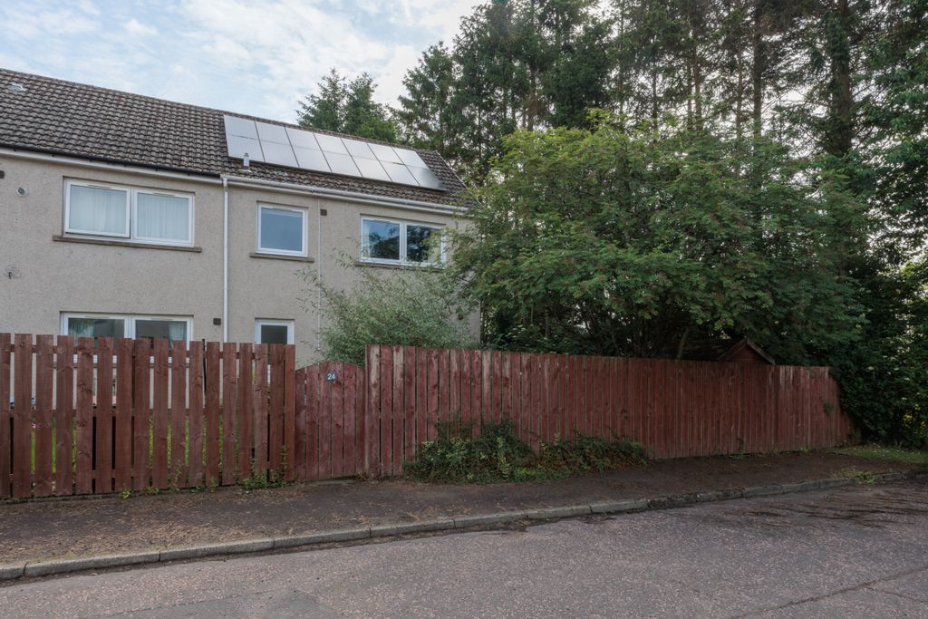 Property photo 2 of 13