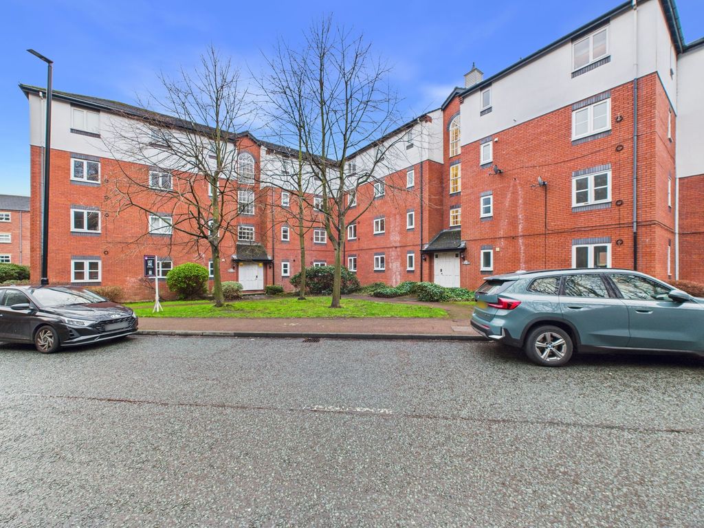 Property photo 1 of 12 Exterma;