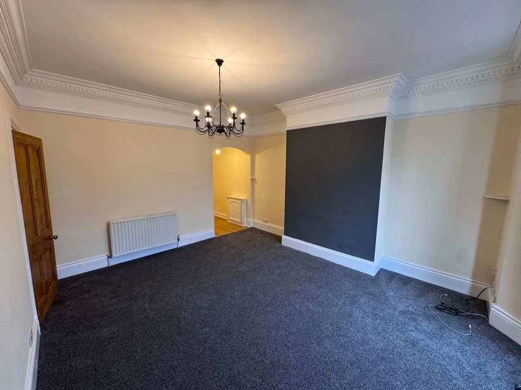 Property photo 2 of 15 Photo 8