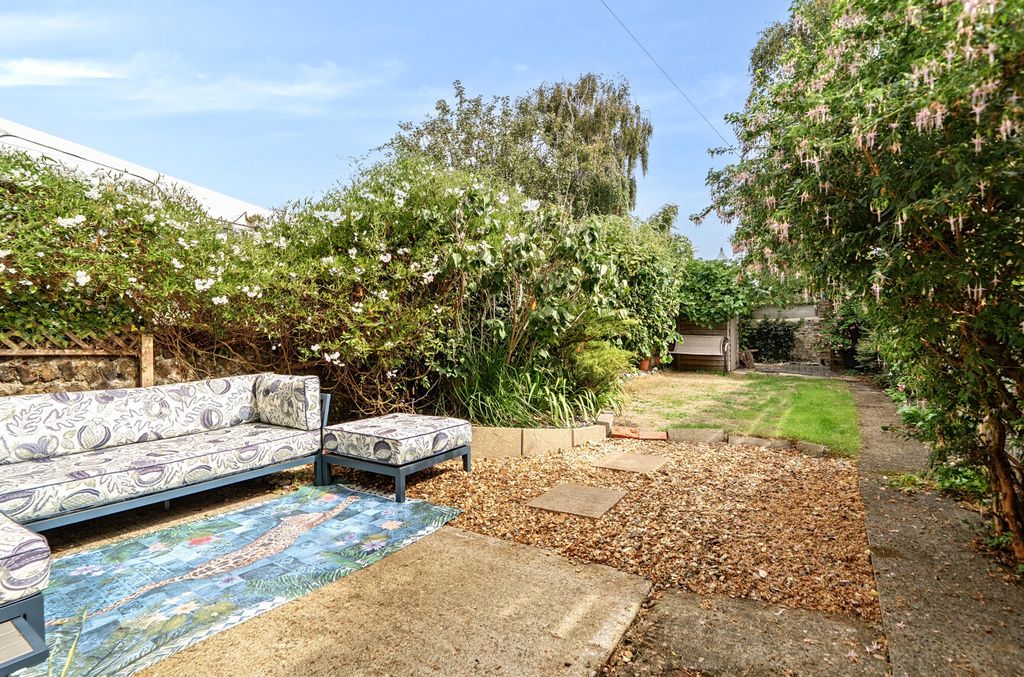 Property photo 3 of 19 1516191-1-1A07B8d...