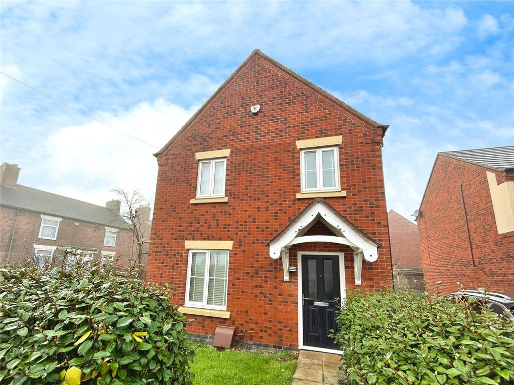 Property photo 1 of 15 Front