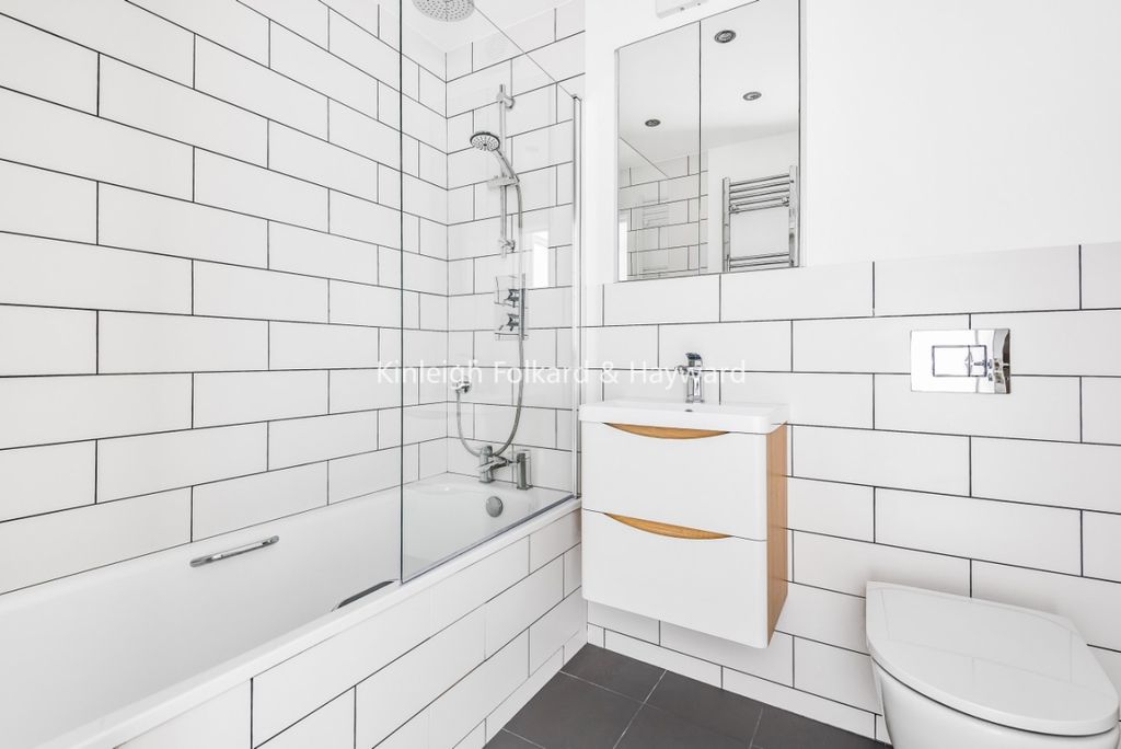 Property photo 3 of 6 Cb9177c0-40Ac-4Bfb-B