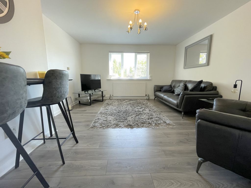 Property photo 3 of 13 Campernell Close