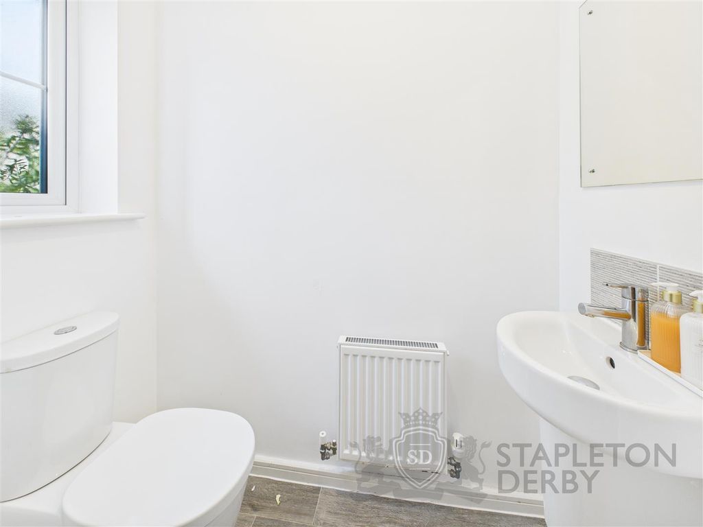 Property photo 2 of 13 Cam04709G0-Pr0232-Still007.Jpg