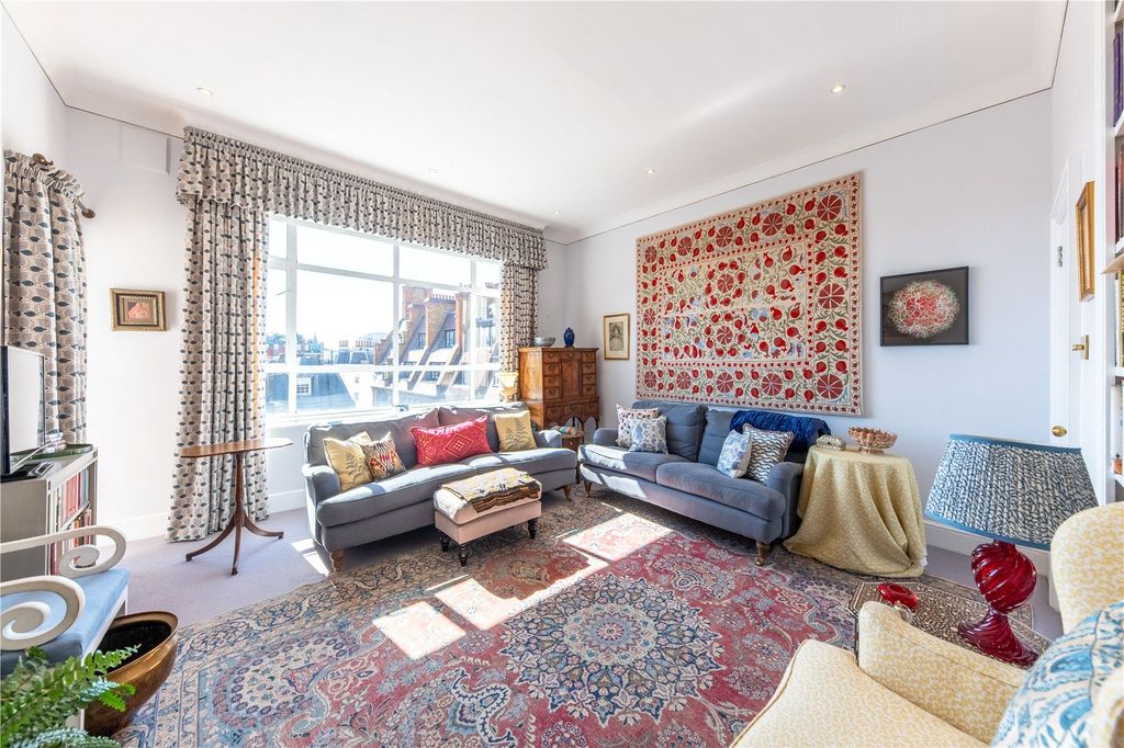 Property photo 1 of 11 Reception Room