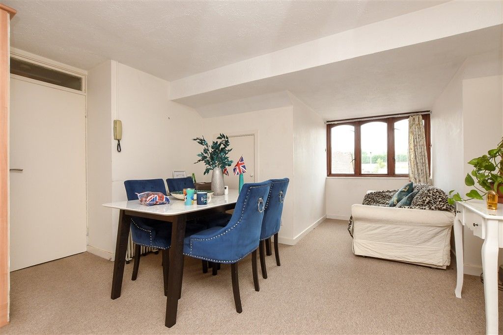 Property photo 2 of 16 Kitchen Lounge/Dining/Study Area