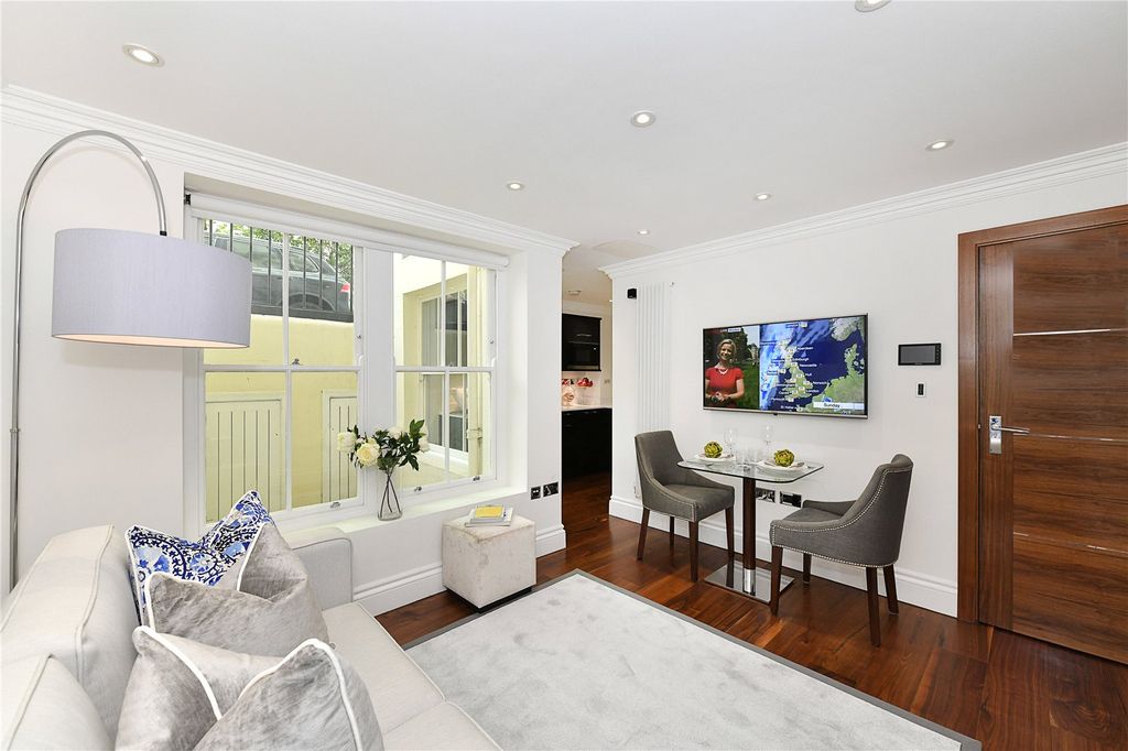 Property photo 1 of 7 Picture No. 10