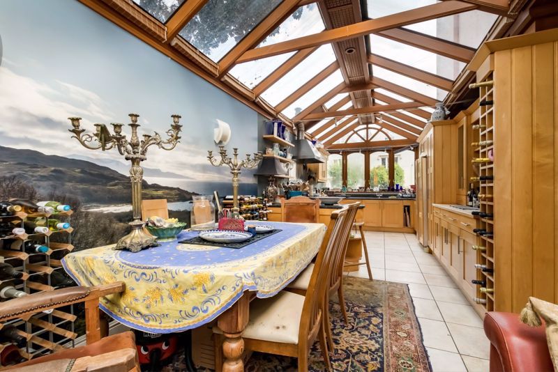 Property photo 2 of 19 Family Kitchen/Breakfast Room