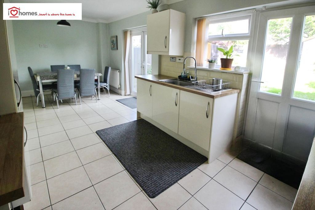 Property photo 3 of 14 Photo 14