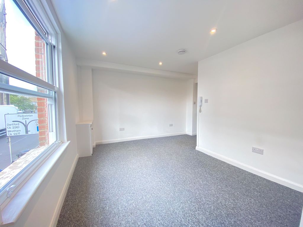 Property photo 2 of 10 Photo
