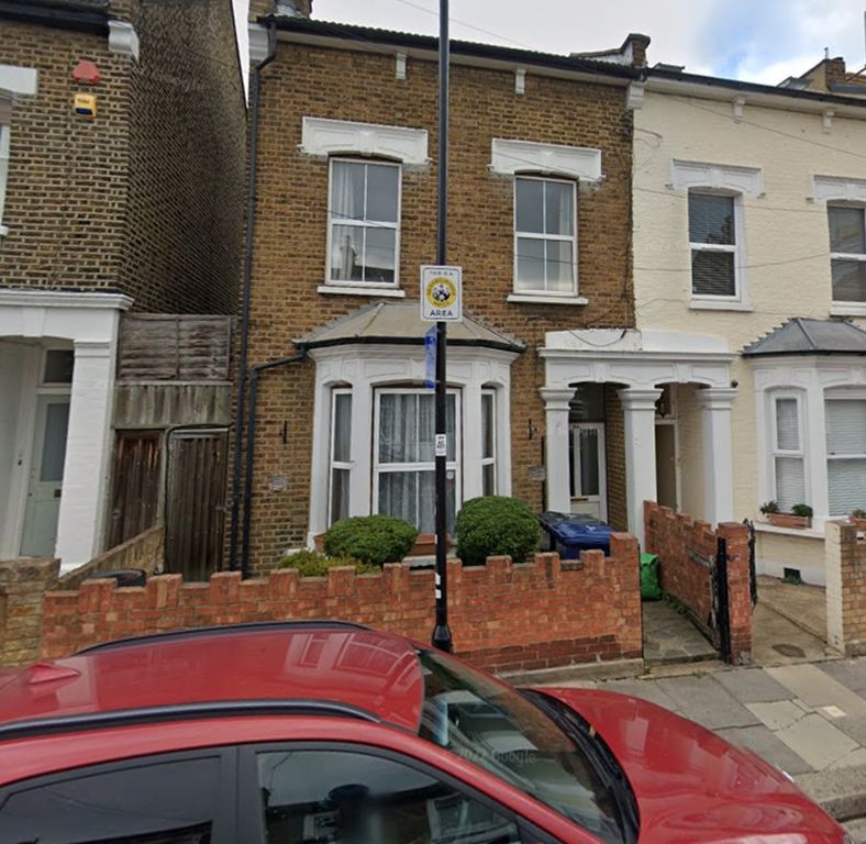 Property photo 1 of 11