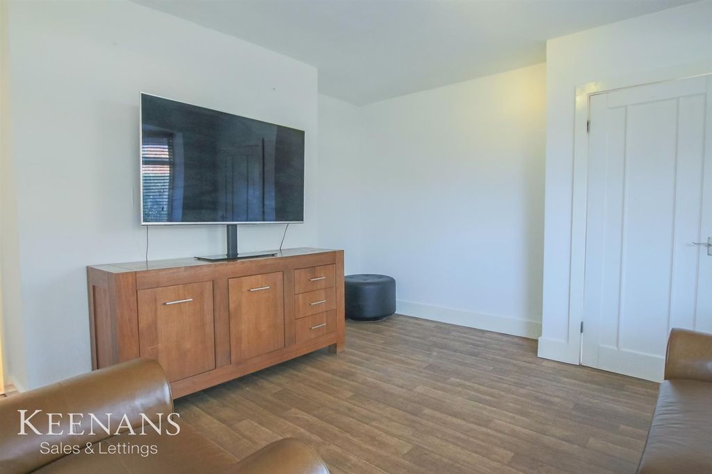 Property photo 2 of 21 Img_5448.Jpg