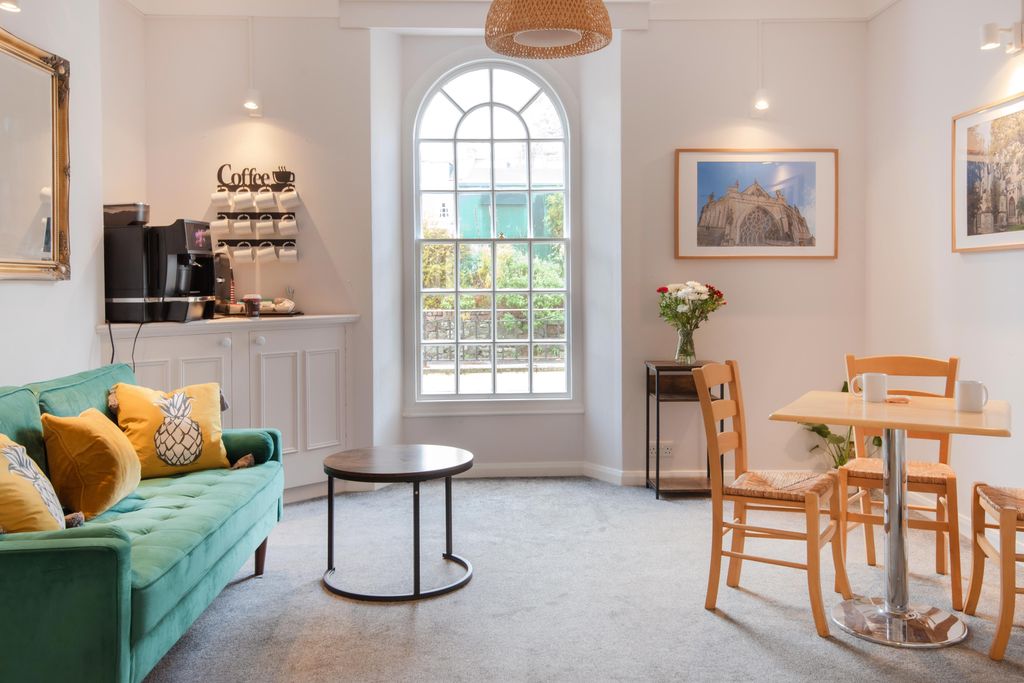 Property photo 3 of 11