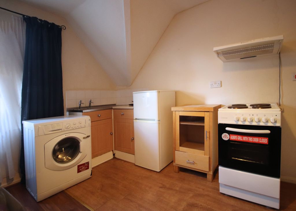 Property photo 2 of 4