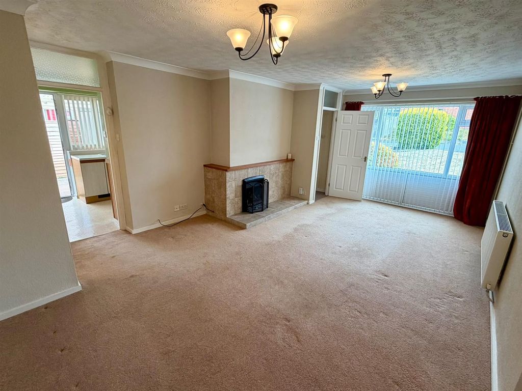 Property photo 3 of 14