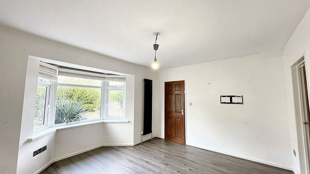 Property photo 3 of 8 Reception Room