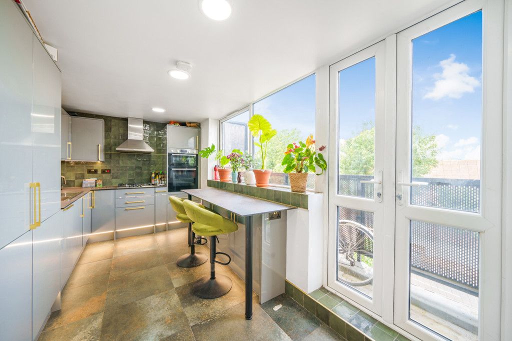 Property photo 1 of 20 Kitchen