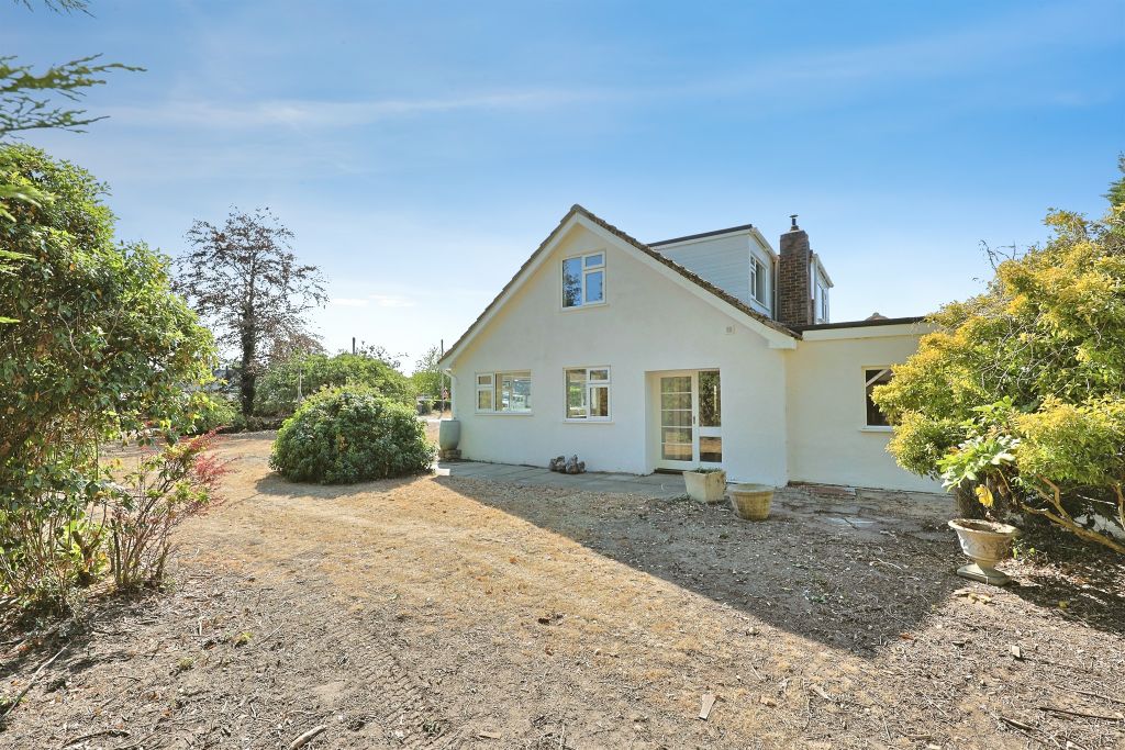 Property photo 3 of 23
