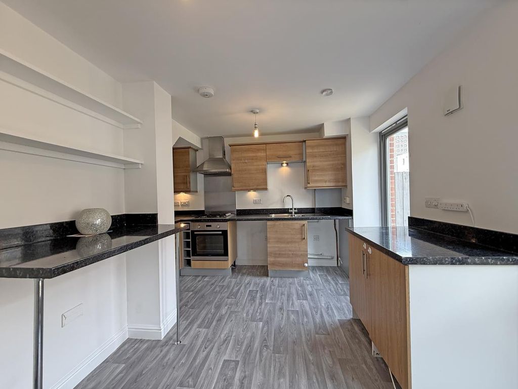 Property photo 2 of 23 Fore Street 222 - Kitchen Breakfast Room 3.Jpg
