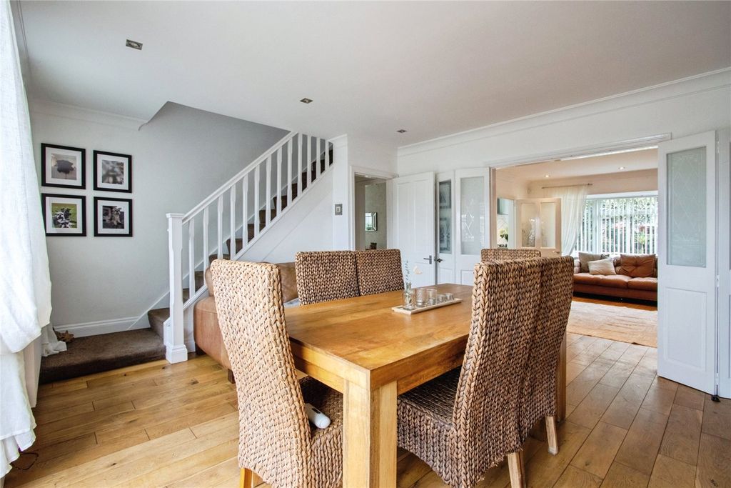 Property photo 2 of 18 Dining Room