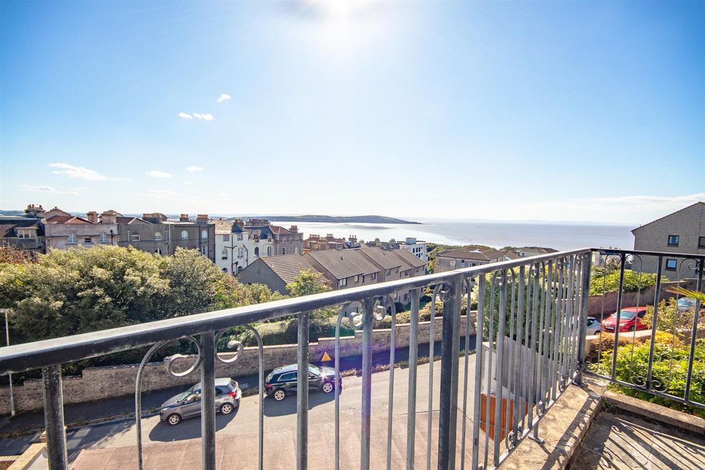 Property photo 3 of 37 Windsong Balcony