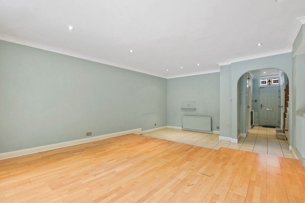 Property photo 3 of 15