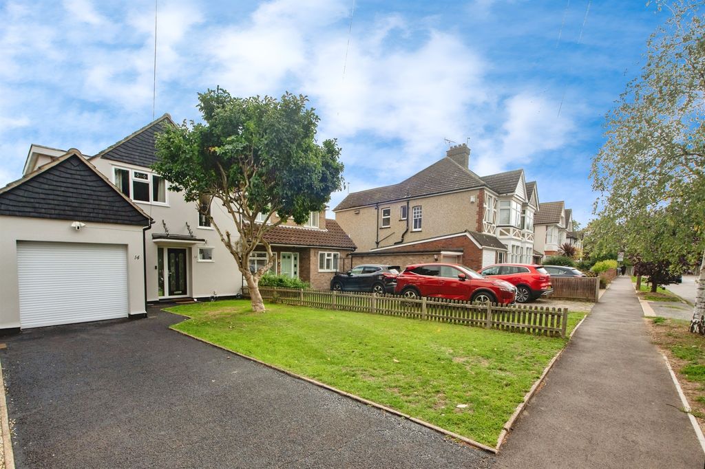 Property photo 1 of 21