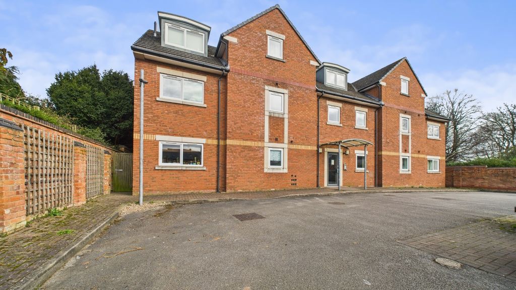 Property photo 1 of 16 4380880