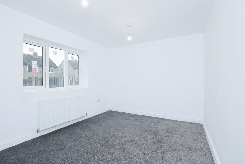 Property photo 3 of 11 Image