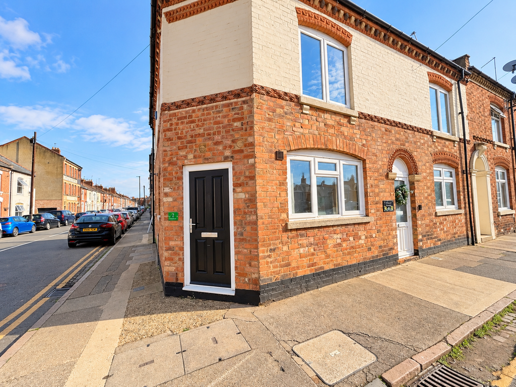 Property photo 1 of 12