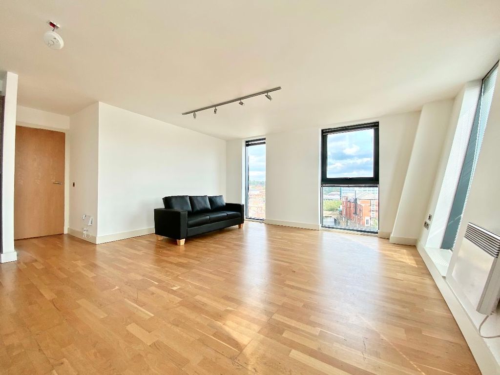 Property photo 3 of 8