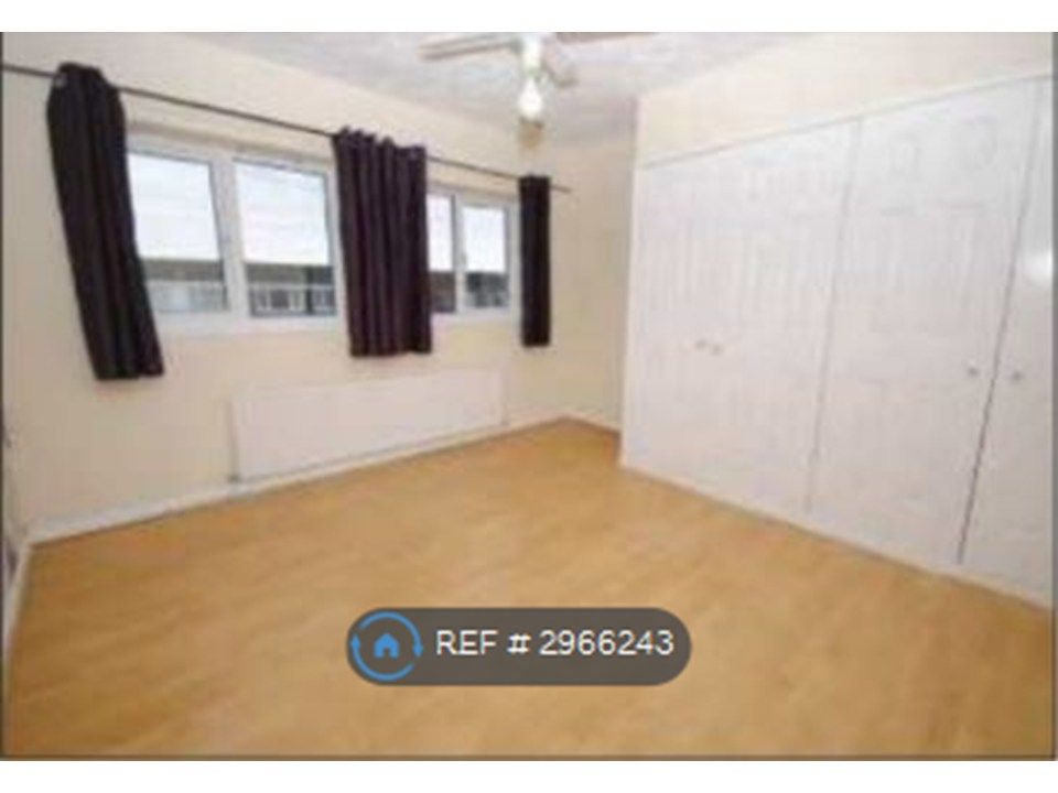 Property photo 3 of 4
